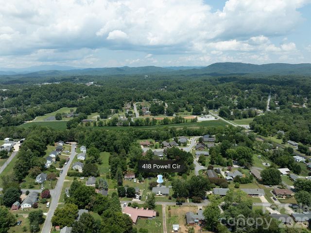 418 Powell Circle NE, Lenoir, NC 28645