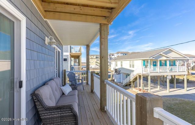 1502 Wahoo Street, N Topsail Beach, NC 28460