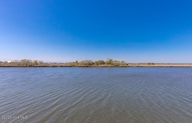 1502 Wahoo Street, N Topsail Beach, NC 28460