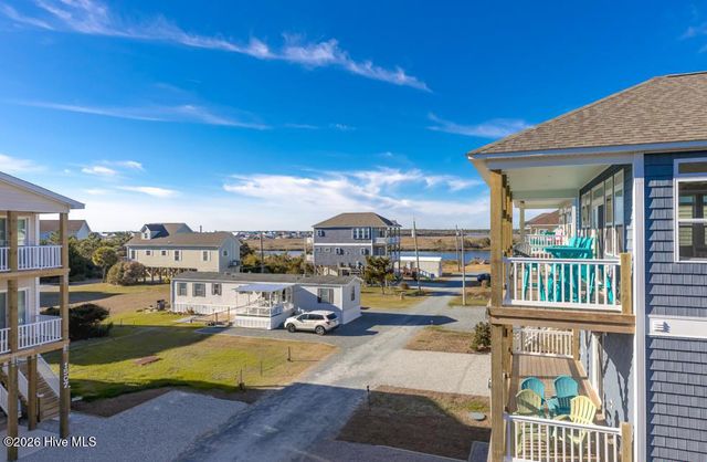 1502 Wahoo Street, N Topsail Beach, NC 28460