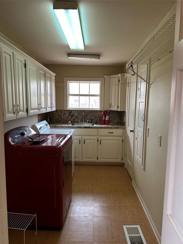 509 E Main Street, Mexia, TX 76667