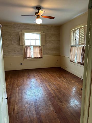 509 E Main Street, Mexia, TX 76667