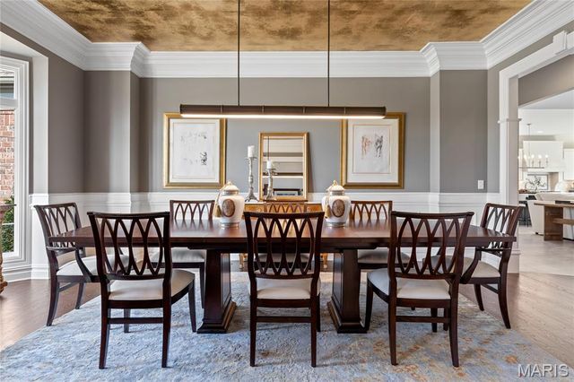 1215 Devonworth Drive, Town And Country, MO 63017