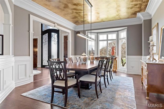1215 Devonworth Drive, Town And Country, MO 63017