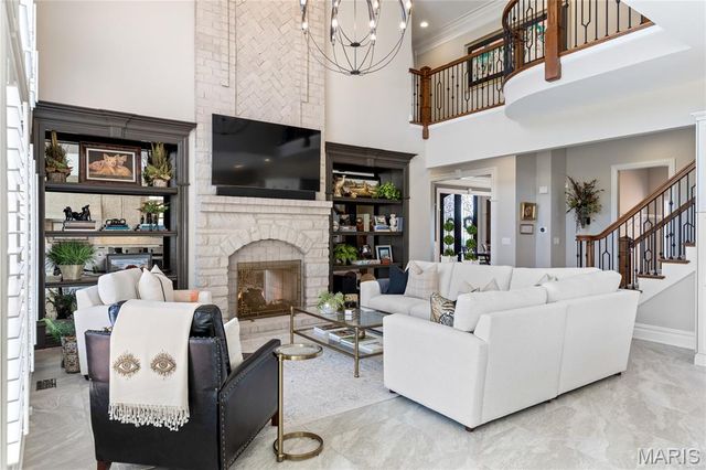 1215 Devonworth Drive, Town And Country, MO 63017