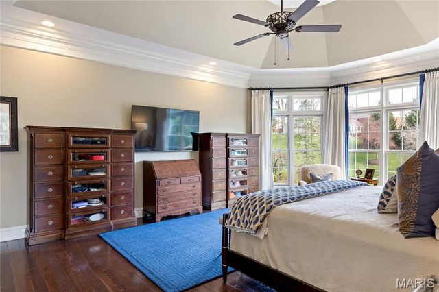 1215 Devonworth Drive, Town And Country, MO 63017