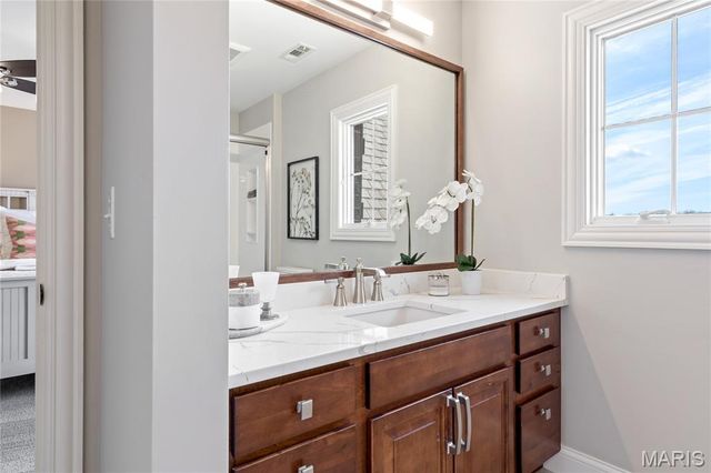 1215 Devonworth Drive, Town And Country, MO 63017