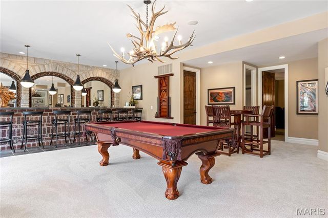 1215 Devonworth Drive, Town And Country, MO 63017