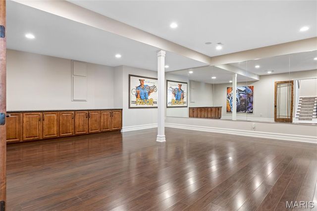 1215 Devonworth Drive, Town And Country, MO 63017