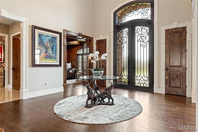 1215 Devonworth Drive, Town And Country, MO 63017