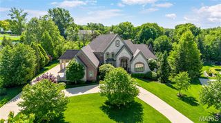 1215 Devonworth Drive, Town And Country, MO 63017