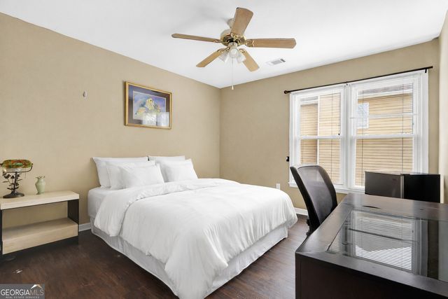 320 Riverbirch Lane, Lawrenceville, GA 30044