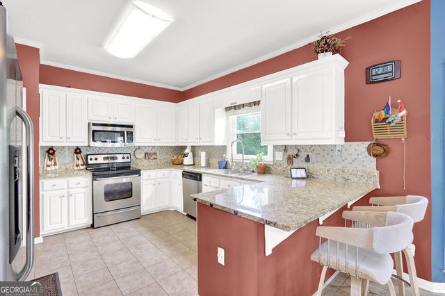 320 Riverbirch Lane, Lawrenceville, GA 30044