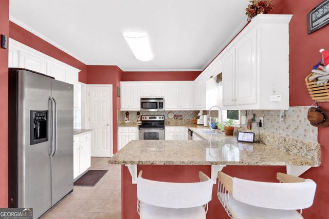 320 Riverbirch Lane, Lawrenceville, GA 30044