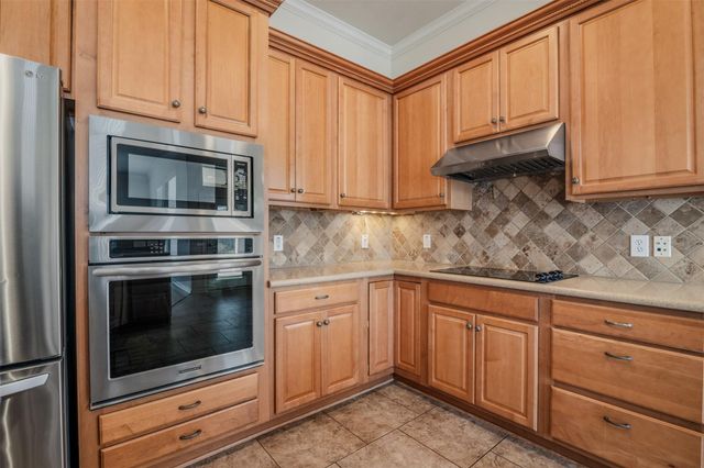 34 Sovereign Way, Conroe, TX 77384