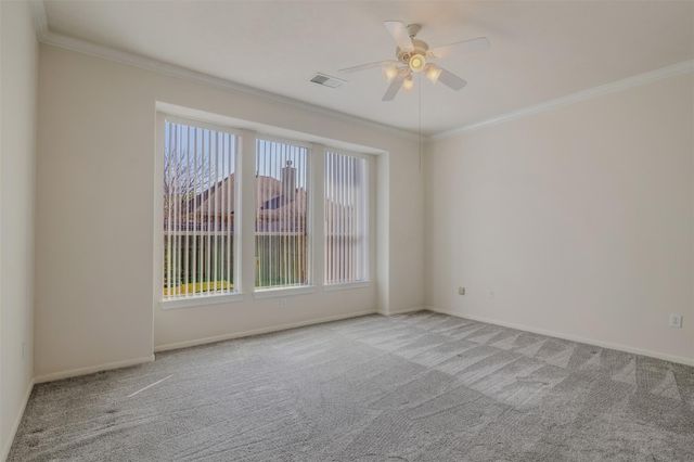 34 Sovereign Way, Conroe, TX 77384