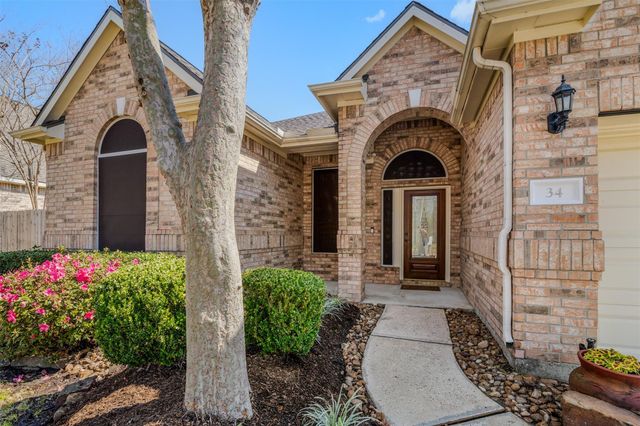 34 Sovereign Way, Conroe, TX 77384