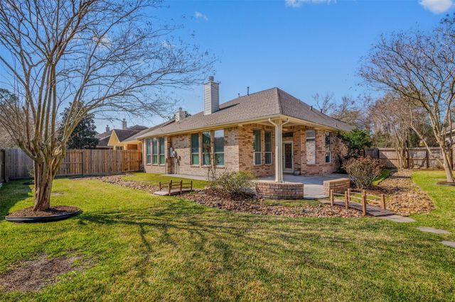 34 Sovereign Way, Conroe, TX 77384