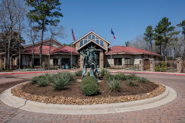 34 Sovereign Way, Conroe, TX 77384