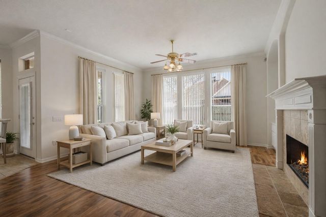 34 Sovereign Way, Conroe, TX 77384