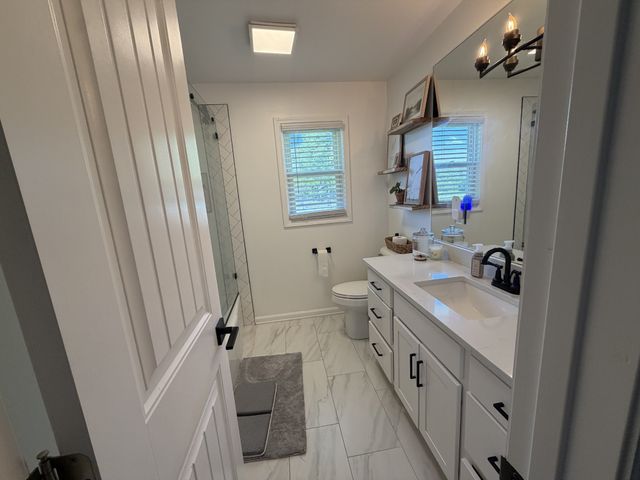 120 Walker Rd, Cottontown, TN 37048