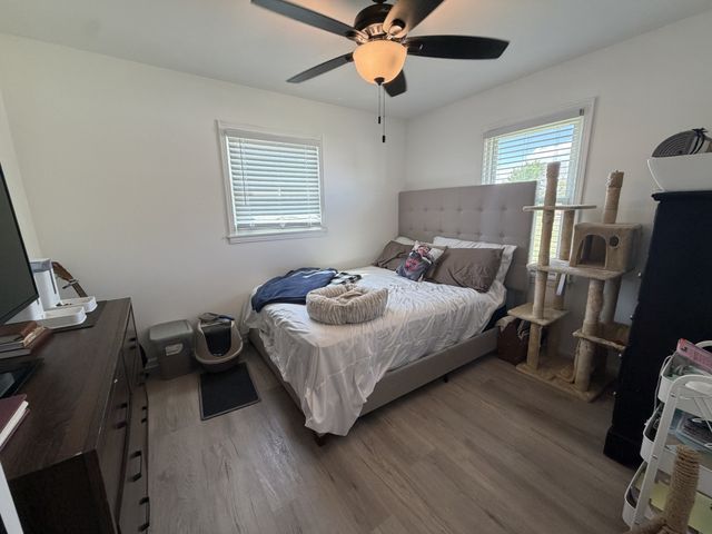 120 Walker Rd, Cottontown, TN 37048