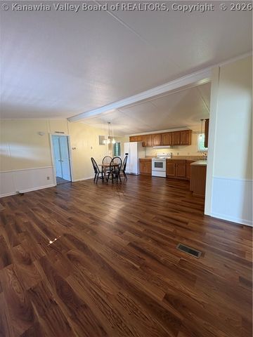 393 Sams Fork Road, Hurricane, WV 25526