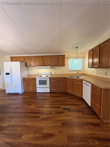 393 Sams Fork Road, Hurricane, WV 25526