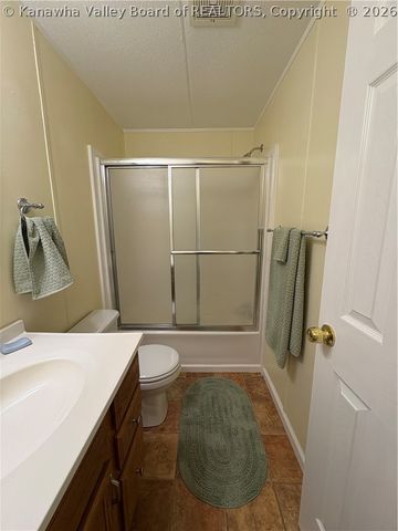 393 Sams Fork Road, Hurricane, WV 25526