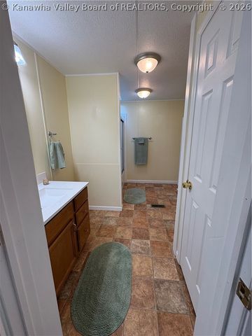 393 Sams Fork Road, Hurricane, WV 25526
