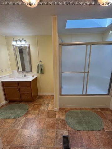 393 Sams Fork Road, Hurricane, WV 25526