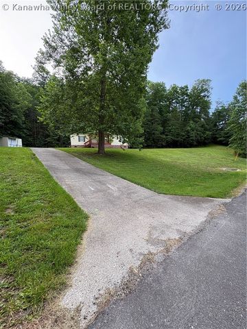 393 Sams Fork Road, Hurricane, WV 25526