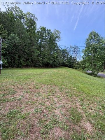 393 Sams Fork Road, Hurricane, WV 25526