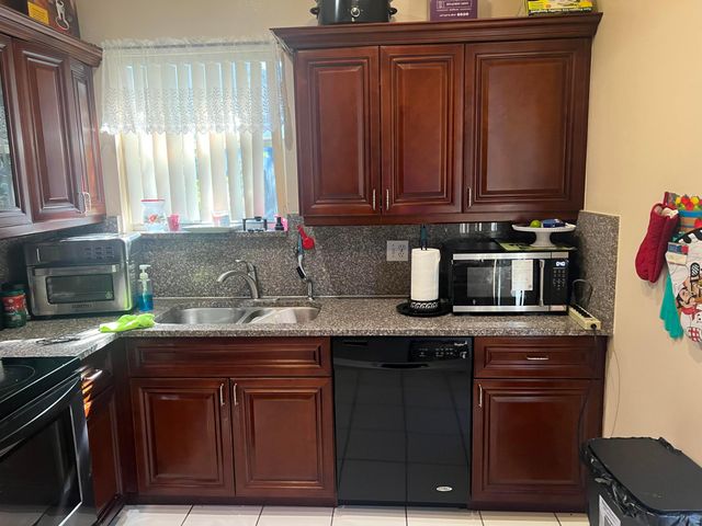 1239 Sussex Street, Boynton Beach, FL 33436