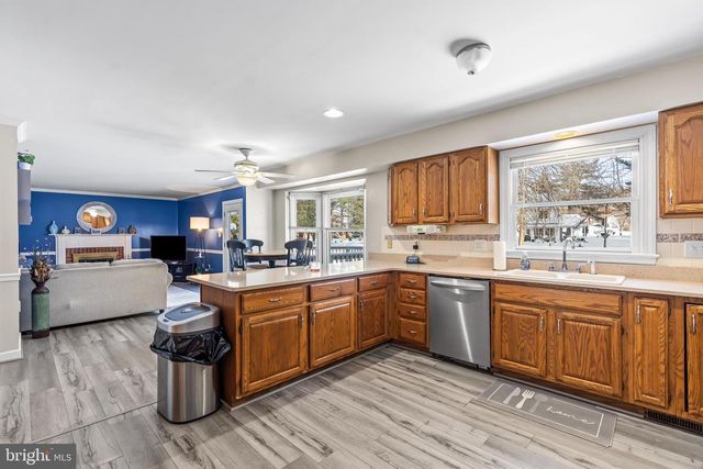 55 ISAIAH LN, Falling Waters, WV 25419