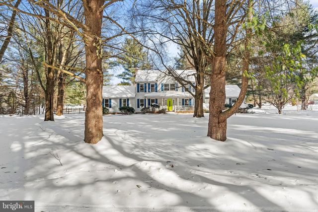 55 ISAIAH LN, Falling Waters, WV 25419