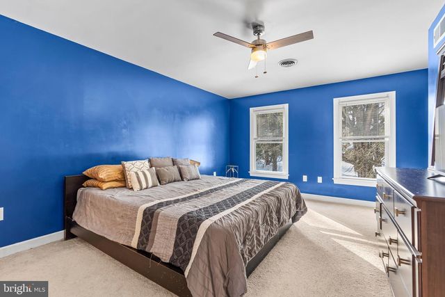 55 ISAIAH LN, Falling Waters, WV 25419