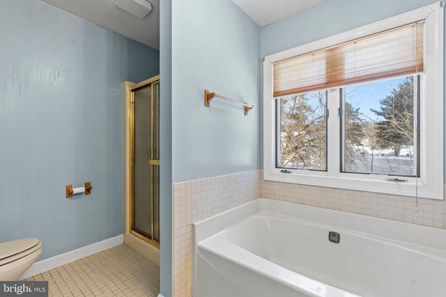 55 ISAIAH LN, Falling Waters, WV 25419