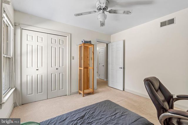 55 ISAIAH LN, Falling Waters, WV 25419