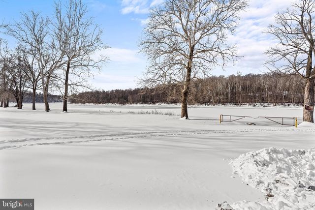 55 ISAIAH LN, Falling Waters, WV 25419