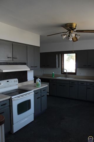 618 Main ST, Osage City, KS 66523