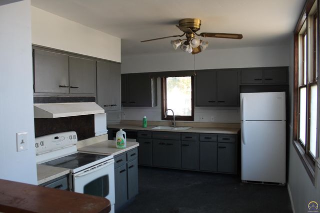 618 Main ST, Osage City, KS 66523