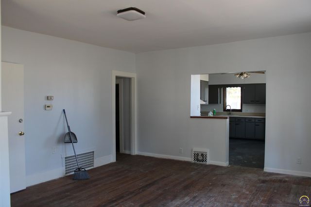 618 Main ST, Osage City, KS 66523