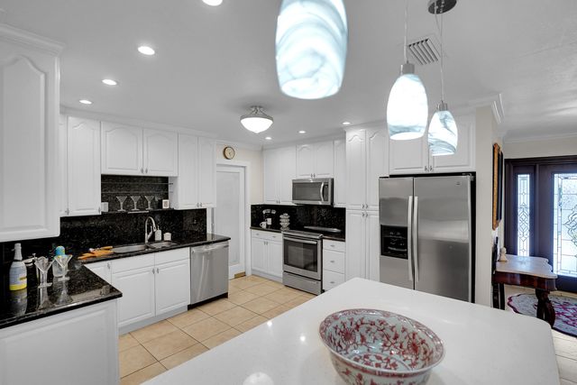 1019 E Cypress Drive, Pompano Beach, FL 33069