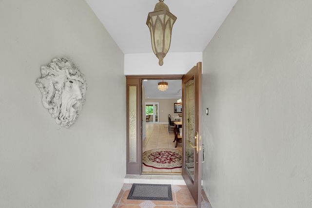 1019 E Cypress Drive, Pompano Beach, FL 33069