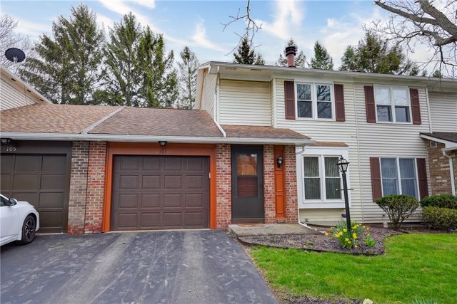 101 Branchwood Lane, Brighton, NY 14618