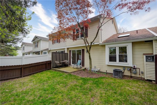 101 Branchwood Lane, Brighton, NY 14618