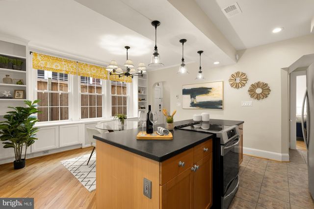 3414 PORTER ST NW, Washington, DC 20016