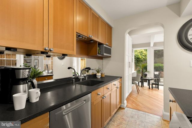 3414 PORTER ST NW, Washington, DC 20016