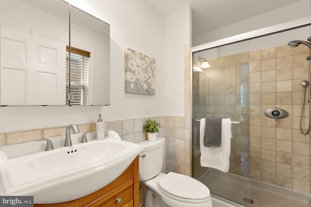 3414 PORTER ST NW, Washington, DC 20016